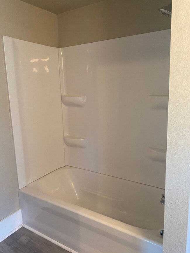 Building Photo - Stylishly Renovated Charming Home on 215 7...