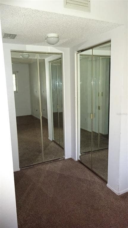 Building Photo - 584 Fairways Ln