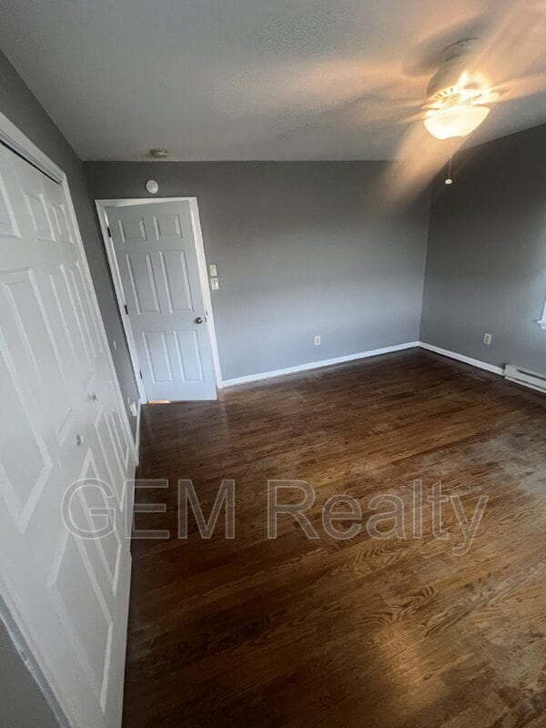 Building Photo - 349 White Oak Rd