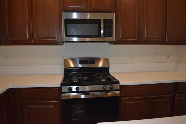 Building Photo - 4208 Candle Ct