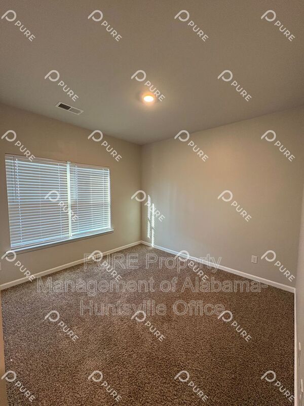 Building Photo - 14170 Lannister Ln