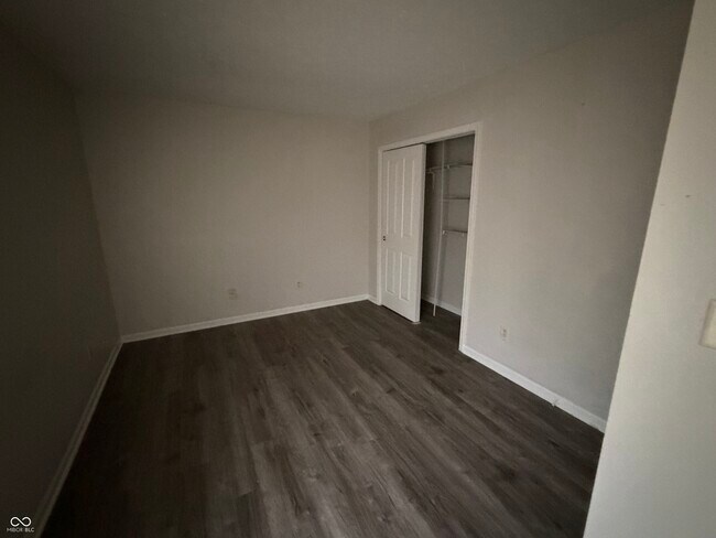 Building Photo - 411 Garden Grace Dr