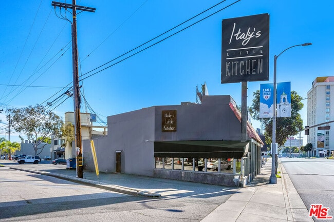 Building Photo - 8207 Stewart Ave