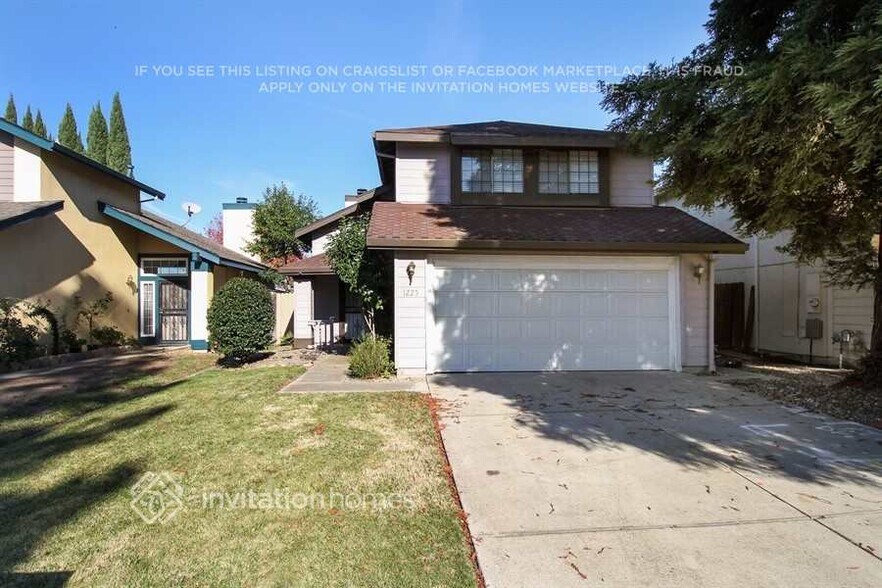 Building Photo - 1225 Rio Cresta Way