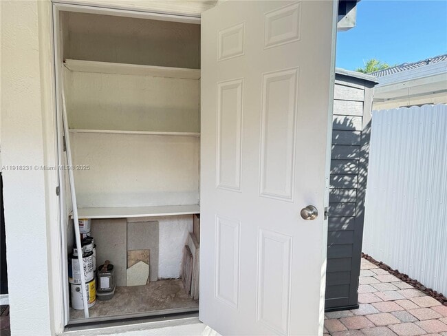 Building Photo - 2146 SW 103rd Pl