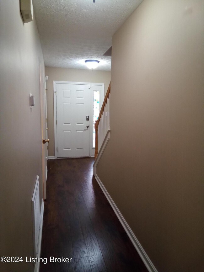 Building Photo - 10143 Spring Gate Dr