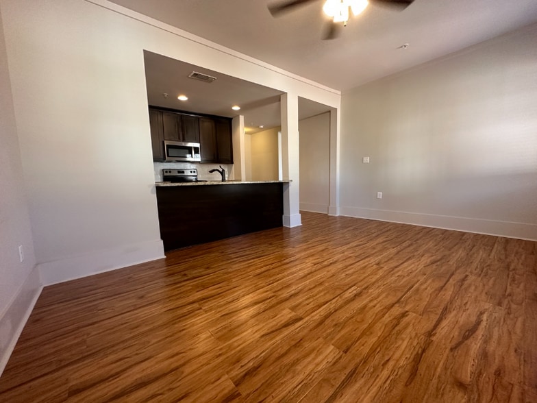 Building Photo - 519 E Capitol Ave