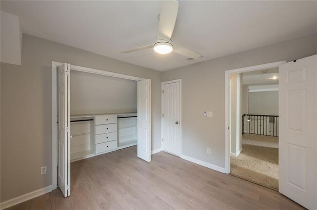 Building Photo - 1512 Fallen Leaf Ct SW