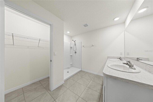 Building Photo - 8748 SW 49th Cir