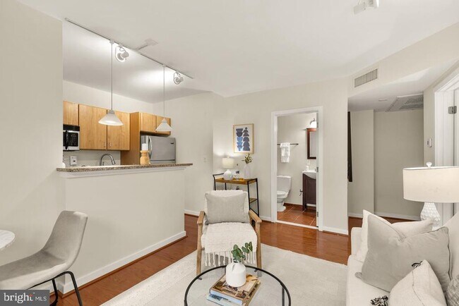 Building Photo - 3534 10th St NW
