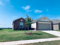 Building Photo - Tuttle Schools + 3 bedrooms