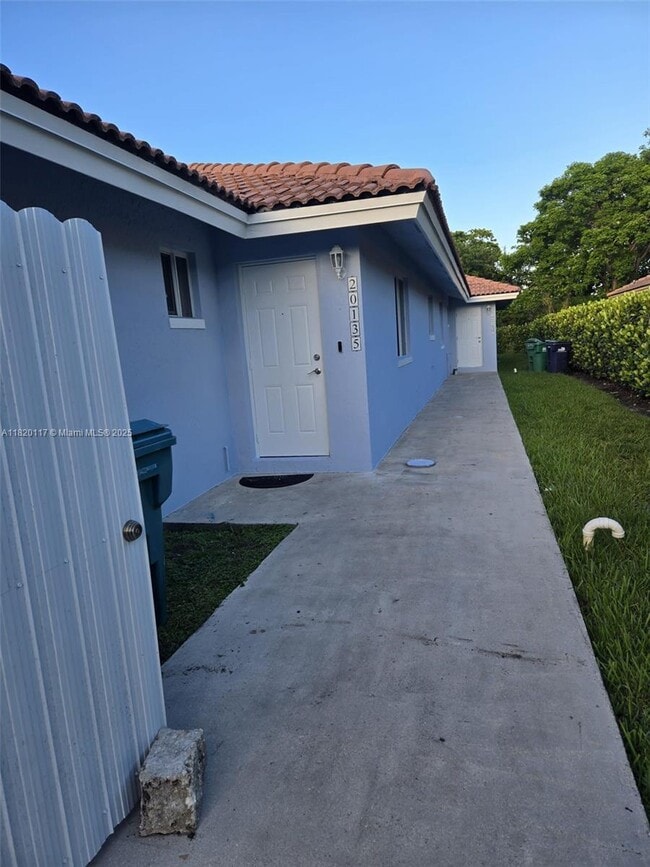 Building Photo - 20137 SW 88th Ct