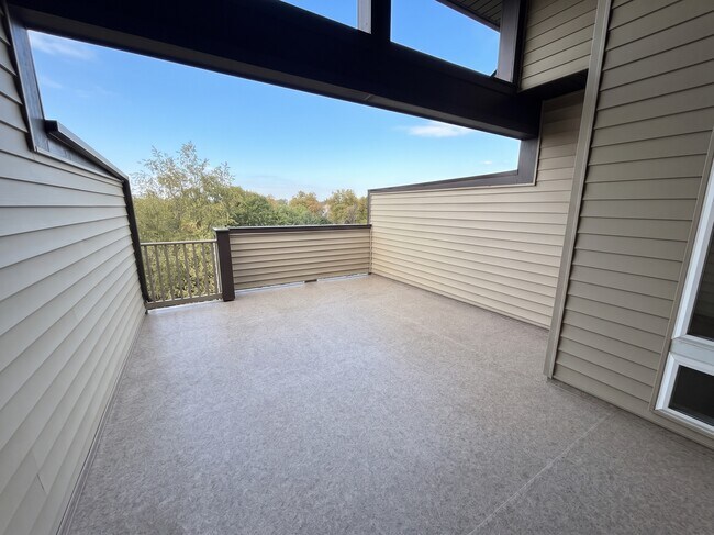 Building Photo - 1463 Wheyfield Dr