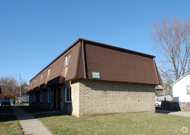 Primary Photo - 257-263 S Davis Ave