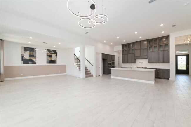 Building Photo - 32018 Crested Knl Ct
