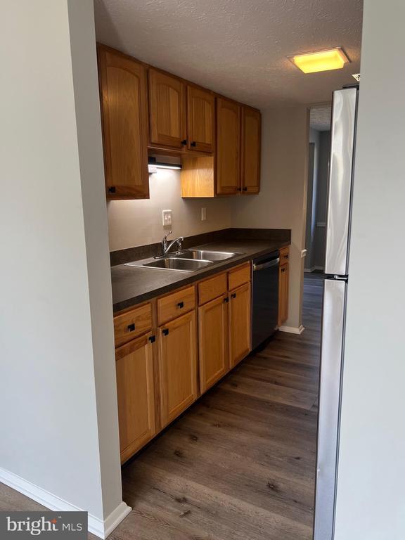 Building Photo - 132 Savannah Ct