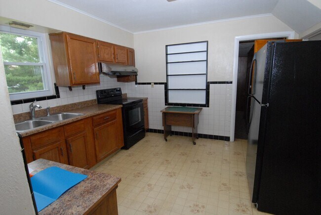 Building Photo - St Louis County/City Greendale/near UMSL