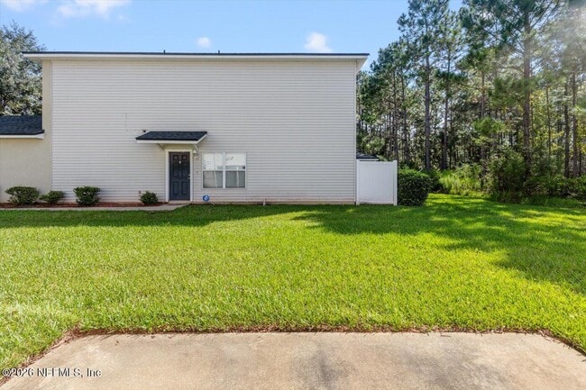 Building Photo - 8618 Ribbon Falls Ln