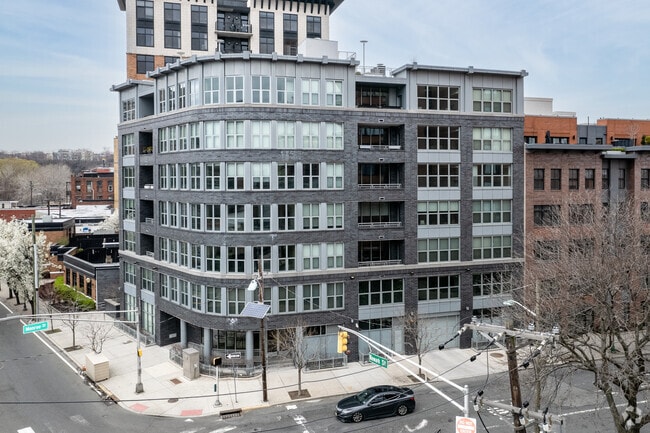 Building Photo - Hanoben