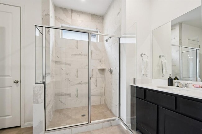 Building Photo - 4521 Lucabella Ln