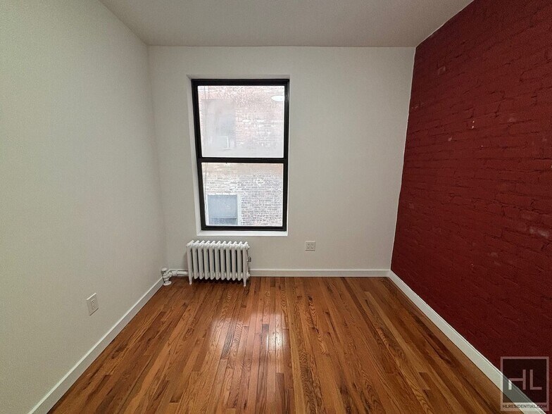 Building Photo - YORK AVENUE