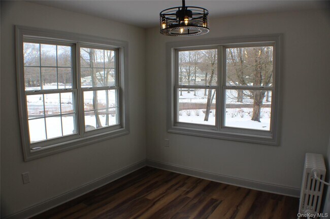 Building Photo - 1710 NY-300