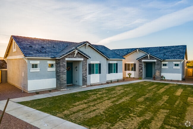 Building Photo - The Logan at Jomax