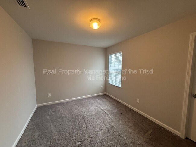 Building Photo - 5836 Springer Dr