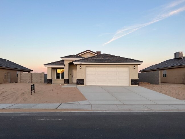 Building Photo - Newer San Luis Home available for Rent - 3...