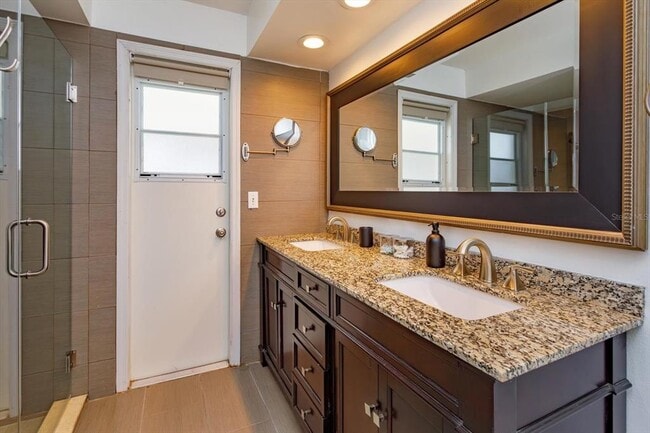 Building Photo - 8701 Master Link Ct