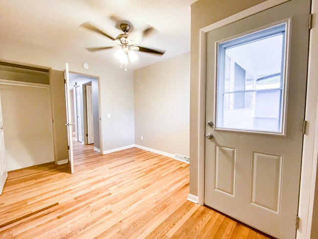 Building Photo - 1107 Catalpa Cir