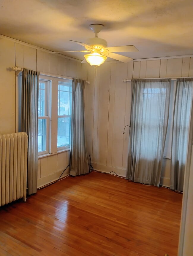 Building Photo - 1218 W 50th St