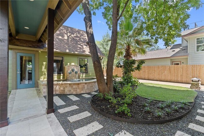 Building Photo - 5010 Finley Dr