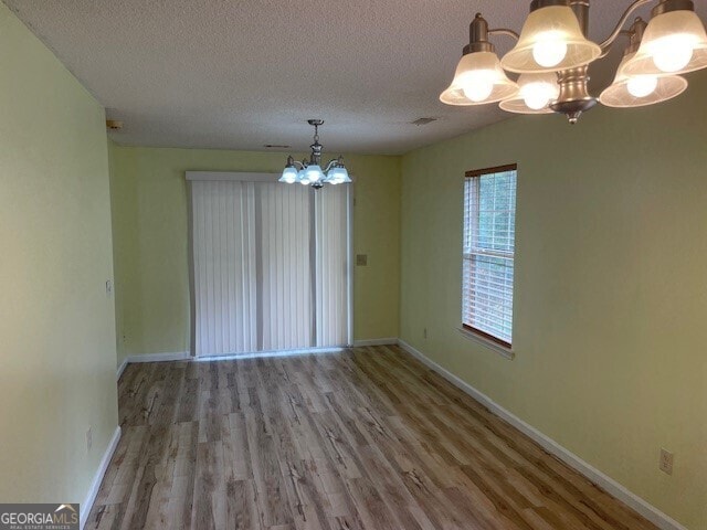 Building Photo - 7910 Four Oaks Ct