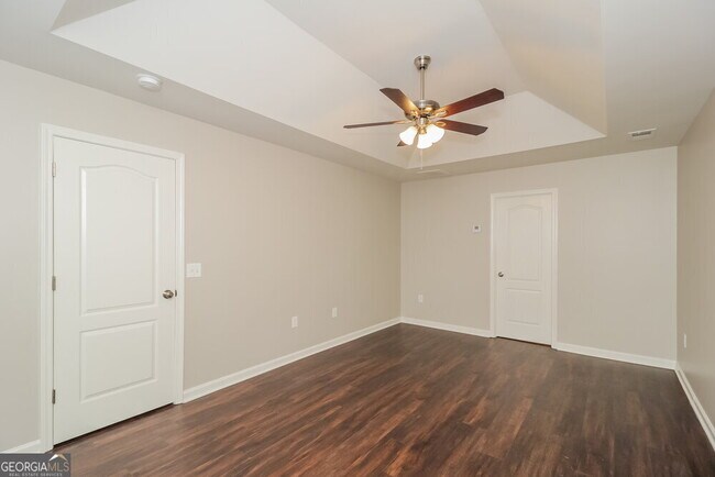 Building Photo - 42 Brookvalley Ct W