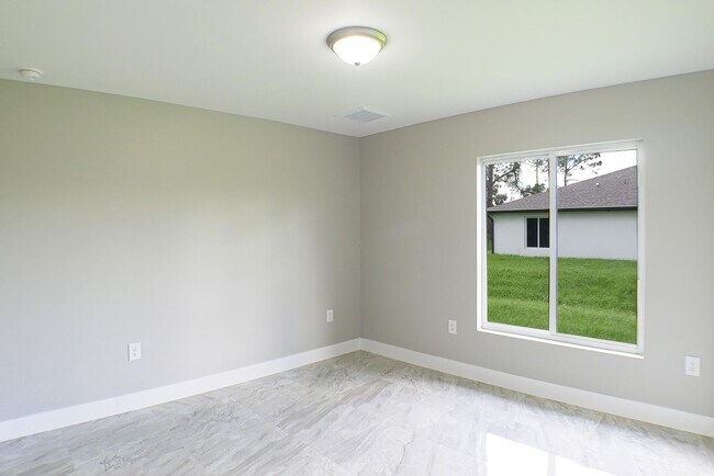 Building Photo - Brand New Duplex 2024 3 beds 2 baths with ...