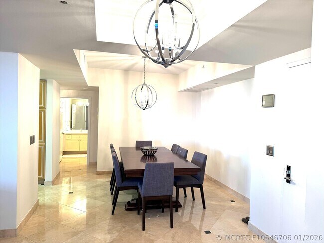 Building Photo - 3100 N Ocean Blvd