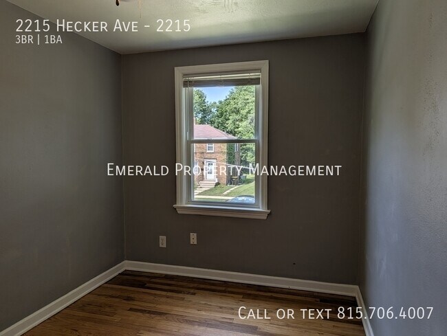Building Photo - 2215 Hecker Ave