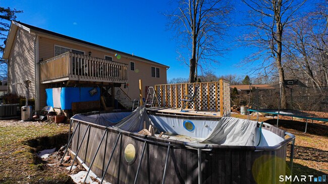 Building Photo - 76 Hickory Hill Dr