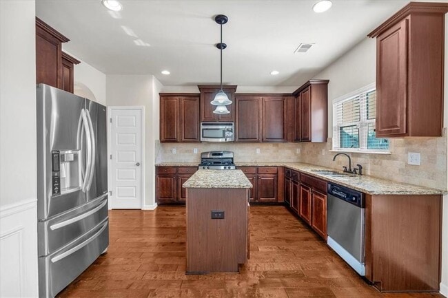 Building Photo - 845 Nevis Way