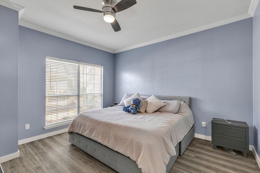 Building Photo - 8600 Coppertowne Ln