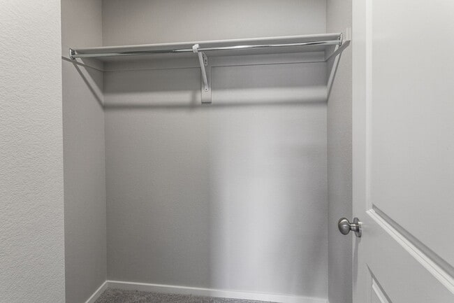 Building Photo - Stunning Townhome in Northridge Trails