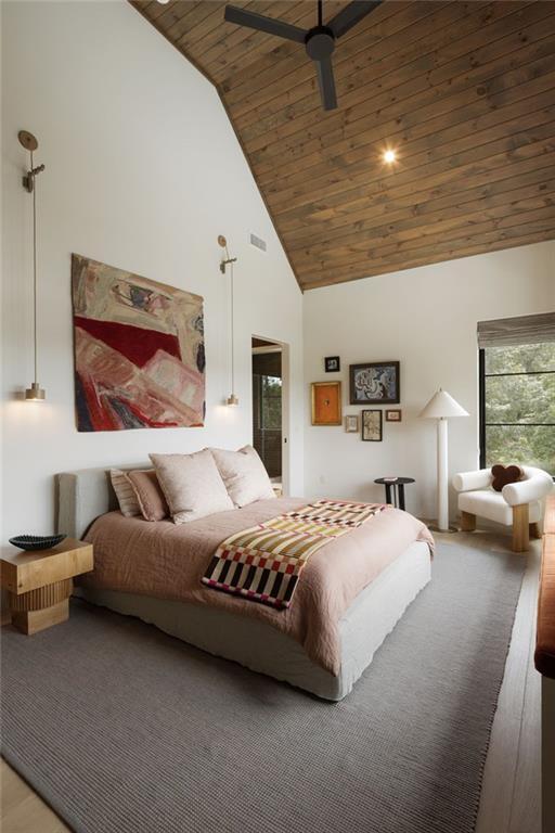 Building Photo - 725 Rocky Point Dr