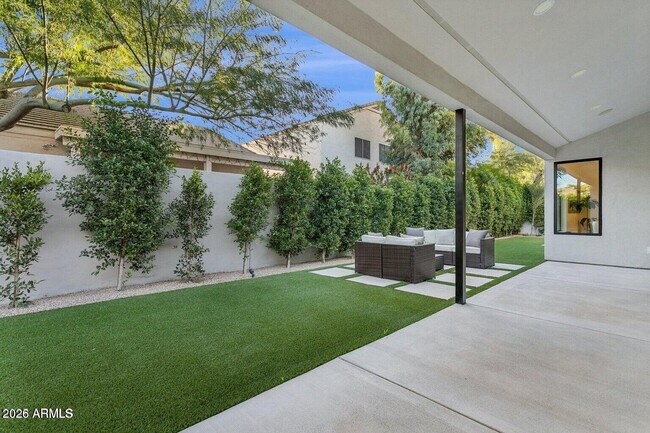 Building Photo - 6323 N 10th Dr