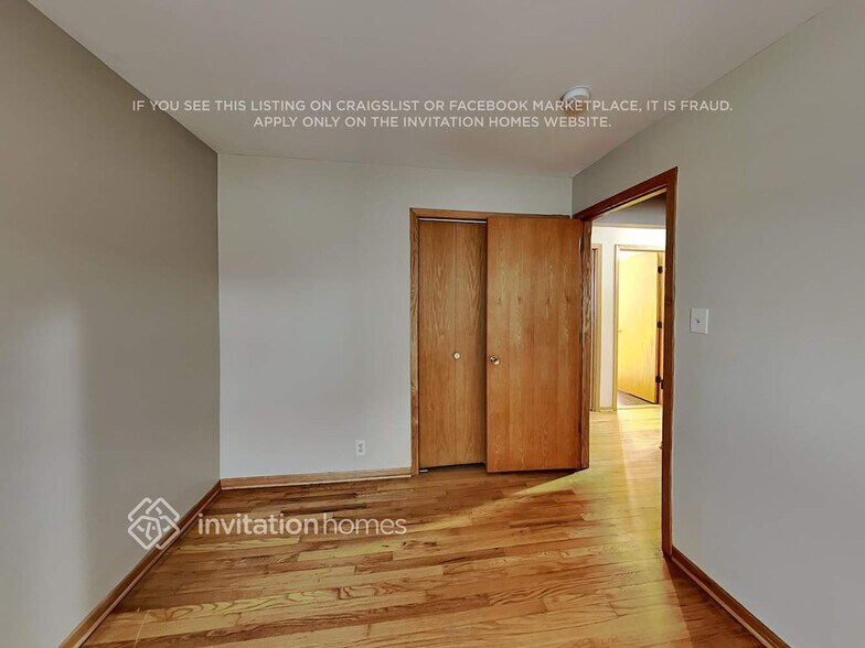 Building Photo - 8741 Sproat Ave