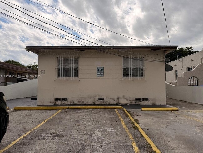 Building Photo - 2412 NW 34th St