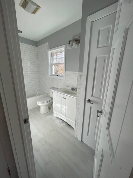 Bathroom - 43 Main St