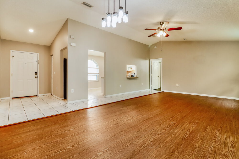 Building Photo - 8309 Royal Hart Dr
