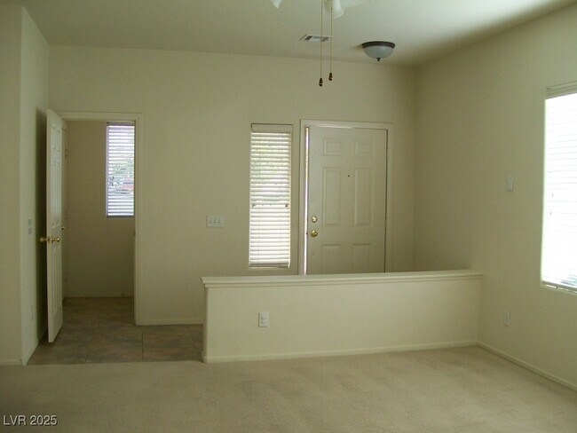 Building Photo - 10991 Pumpkin Ridge Ave
