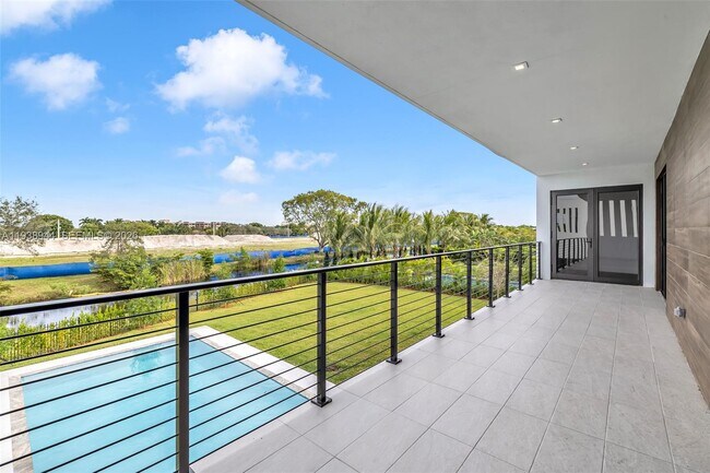 Building Photo - 16699 Botaniko Dr N